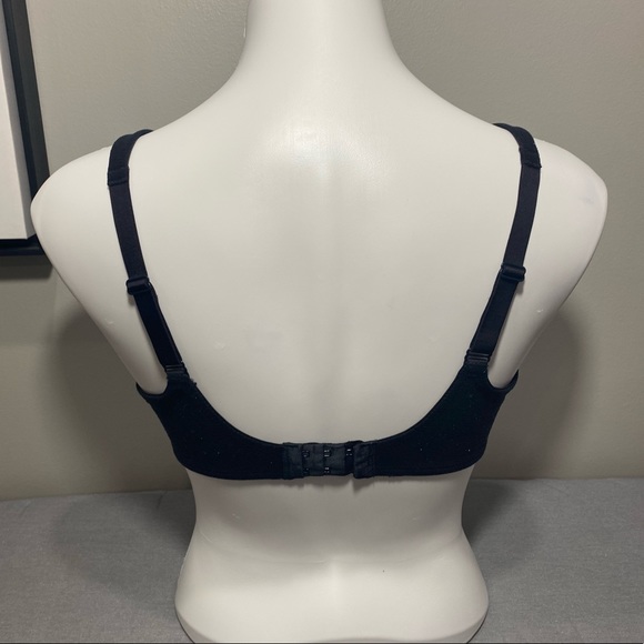 Victoria’s Secret Body by Victoria Full Coverage Bra - Picture 3 of 6